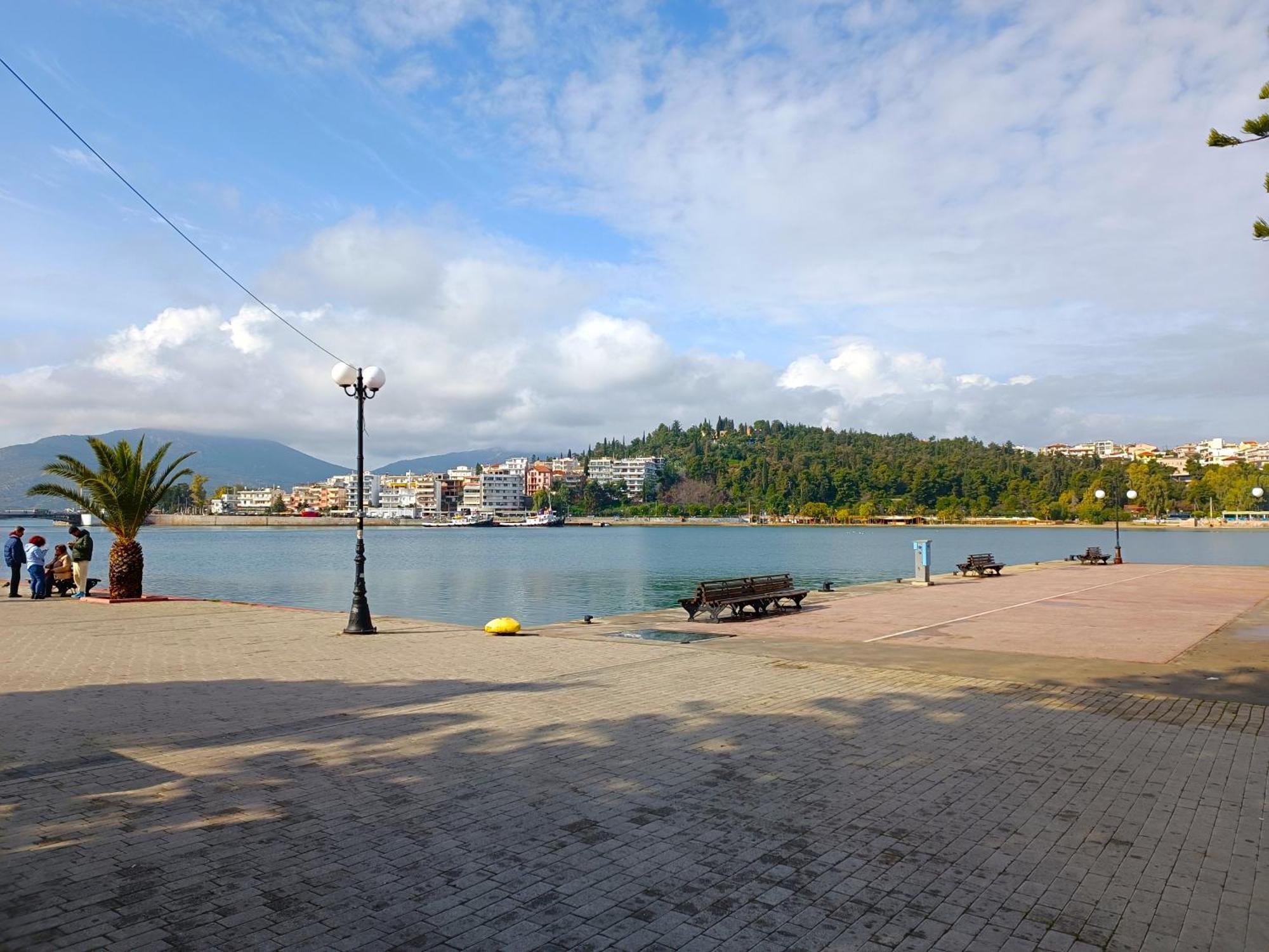 Μy Ηομε Apartment Chalkida Bagian luar foto